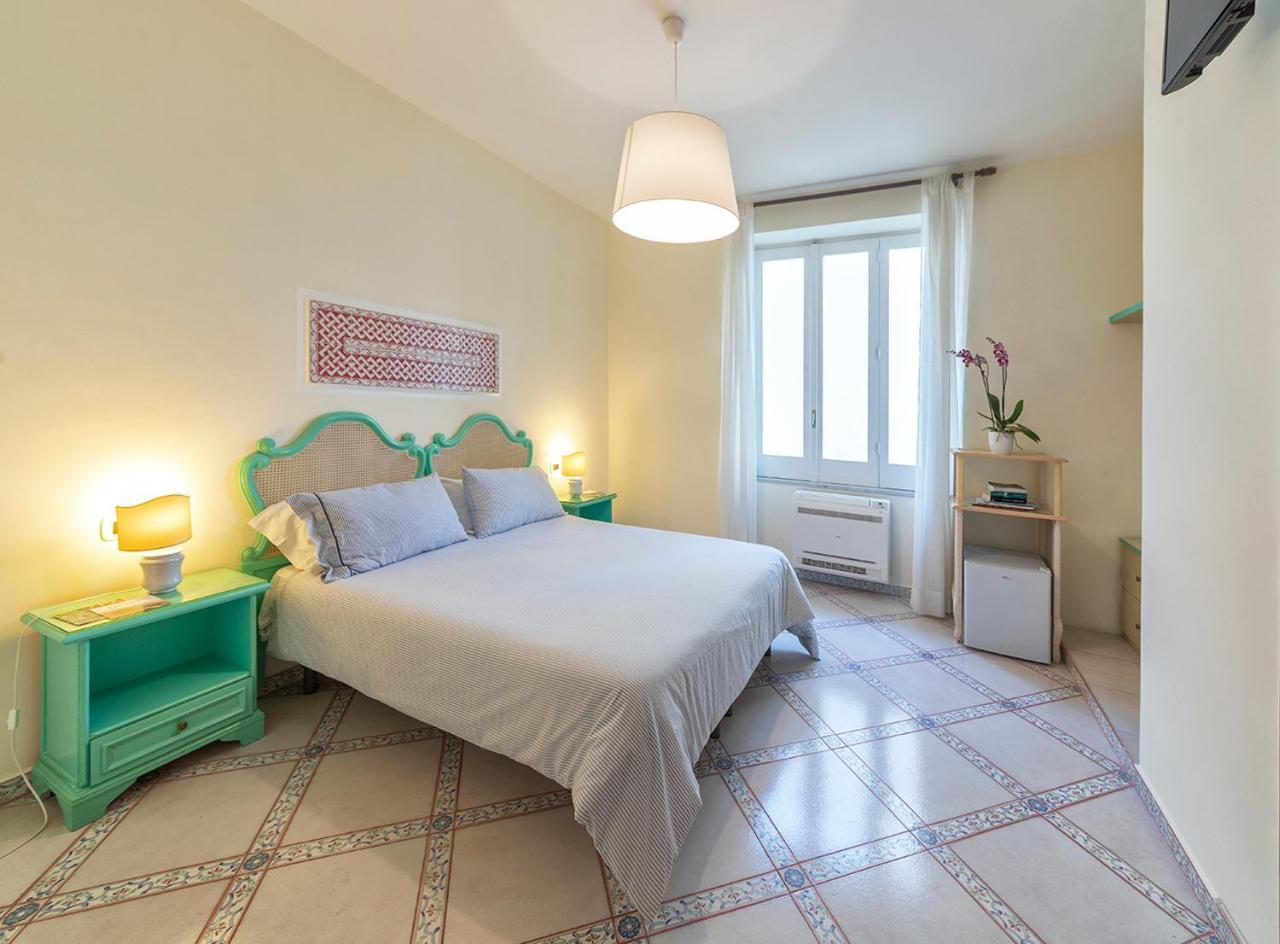 B&B Marcantonio - Ischia Ponte Екстер'єр фото
