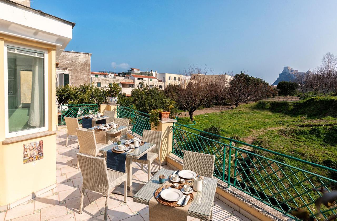 B&B Marcantonio - Ischia Ponte Екстер'єр фото